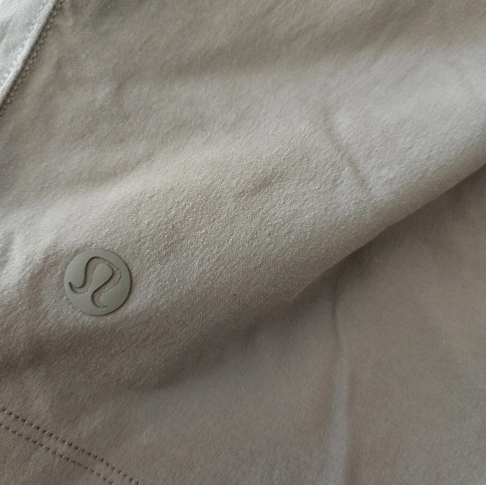 NWT High Rise Lightweight Hiking Short